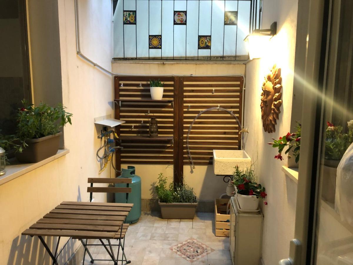 Apartment Alfonzetti-5 Min Walk To Central Train And Bus Station Catania Exterior photo